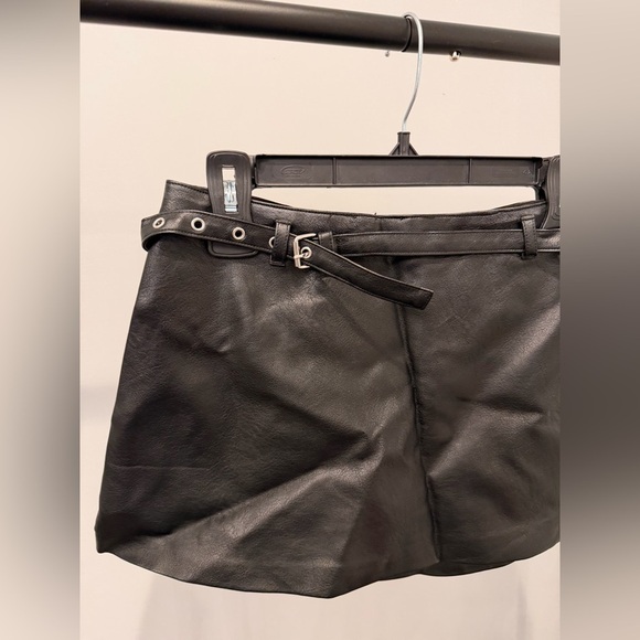 Garage Black Faux Leather Skort - Picture 2 of 4